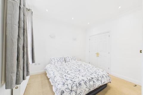 29 Cayton Road, Coulsdon, CR5 1LT