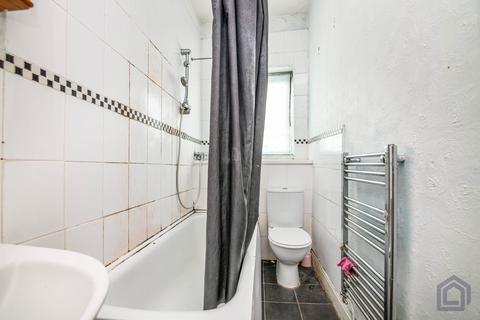 5 Crosswells Road, Oldbury, B68 8HA