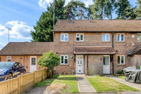 3 bedroom terraced house for sale, Queens Pine, Bracknell RG12