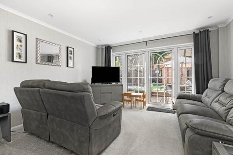 3 bedroom terraced house for sale, Queens Pine, Bracknell RG12