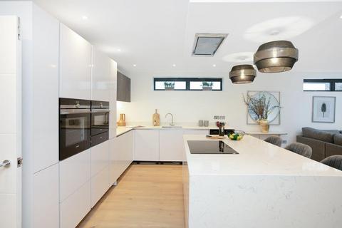 5 bedroom detached house for sale, Walnut Close, Pittville, Cheltenham