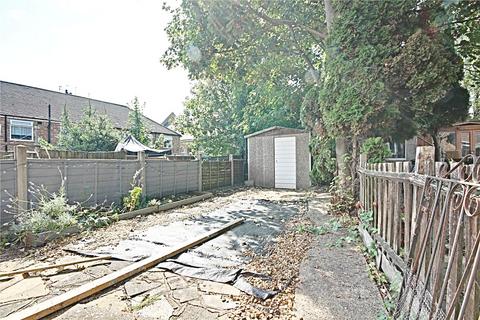 2 bedroom maisonette for sale, Crest Drive, Enfield, EN3