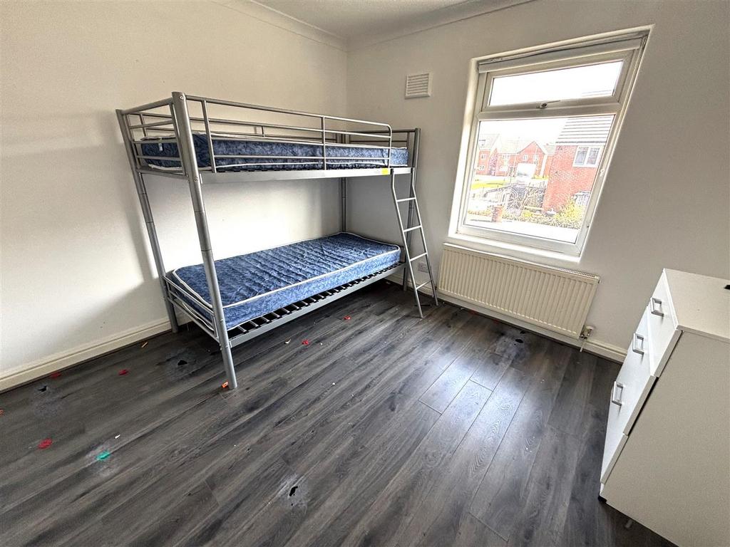 BEDROOM2.jpeg