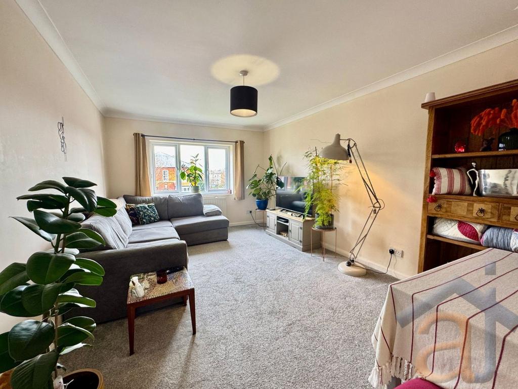 Apartment in Southport - View 4