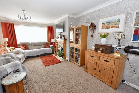 21 Pendrea Park, North Roskear, Camborne, TR14 8PH
