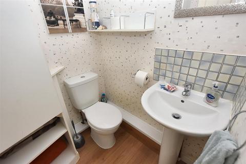 21 Pendrea Park, North Roskear, Camborne, TR14 8PH