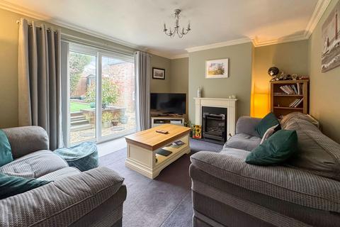 28 Barlow Crescent, Marple, Stockport, SK6 7PE