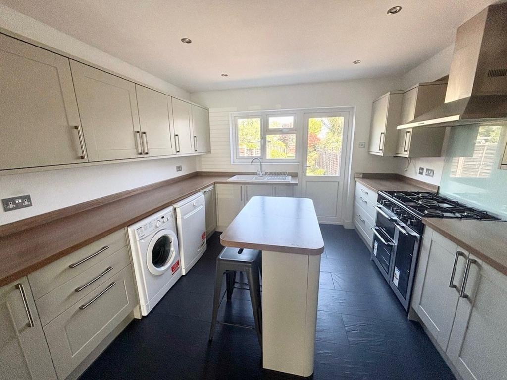 Kitchen 2