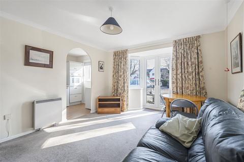 2 bedroom retirement property for sale, Burling Court, Cambridge CB1