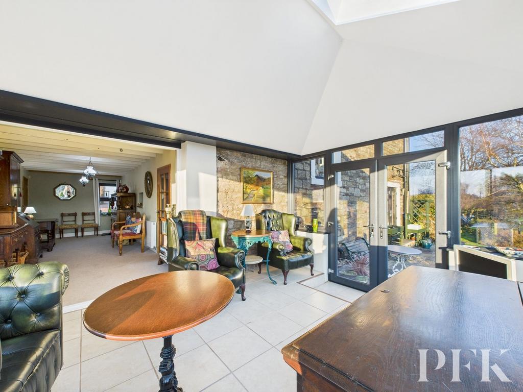 Sun room to dining room