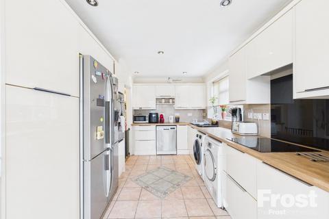5 bedroom detached house for sale, New Park Road, Ashford, Surrey, TW15