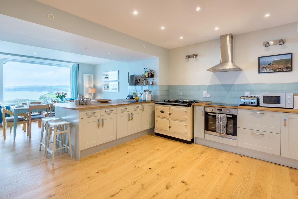 67e5150fed083 Doon-Williams-Oyster-Bay-Port-Isaac