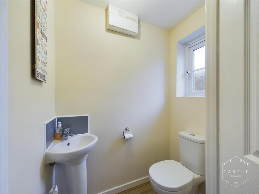 Guest cloakroom