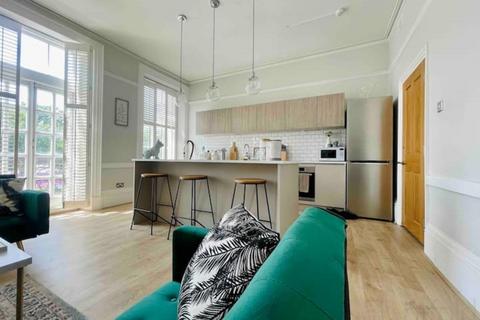 2 bedroom flat to rent, Old Steine, Brighton