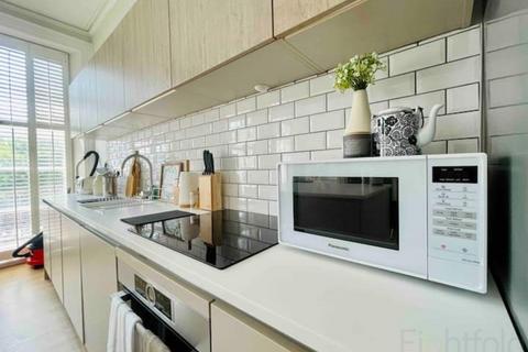 2 bedroom flat to rent, Old Steine, Brighton