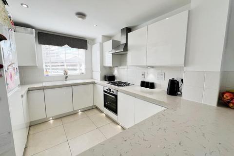 4 bedroom detached house to rent, Blenkin Way, Spennymoor