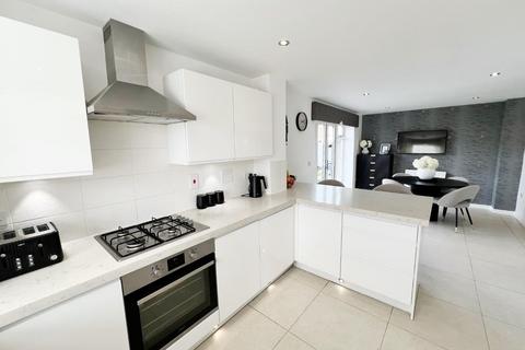 4 bedroom detached house to rent, Blenkin Way, Spennymoor