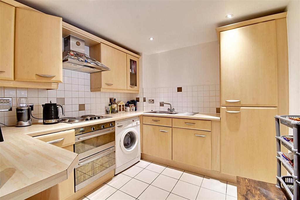 Kitchen 1.jpg