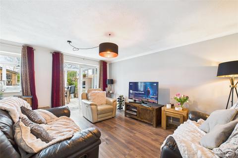 18 Picket Post Close, Bracknell, RG12 9FG