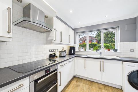 18 Picket Post Close, Bracknell, RG12 9FG