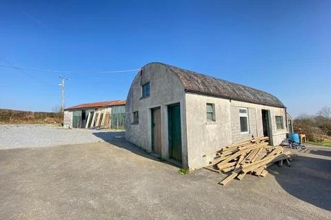 4 bedroom property with land for sale, Trawsmawr