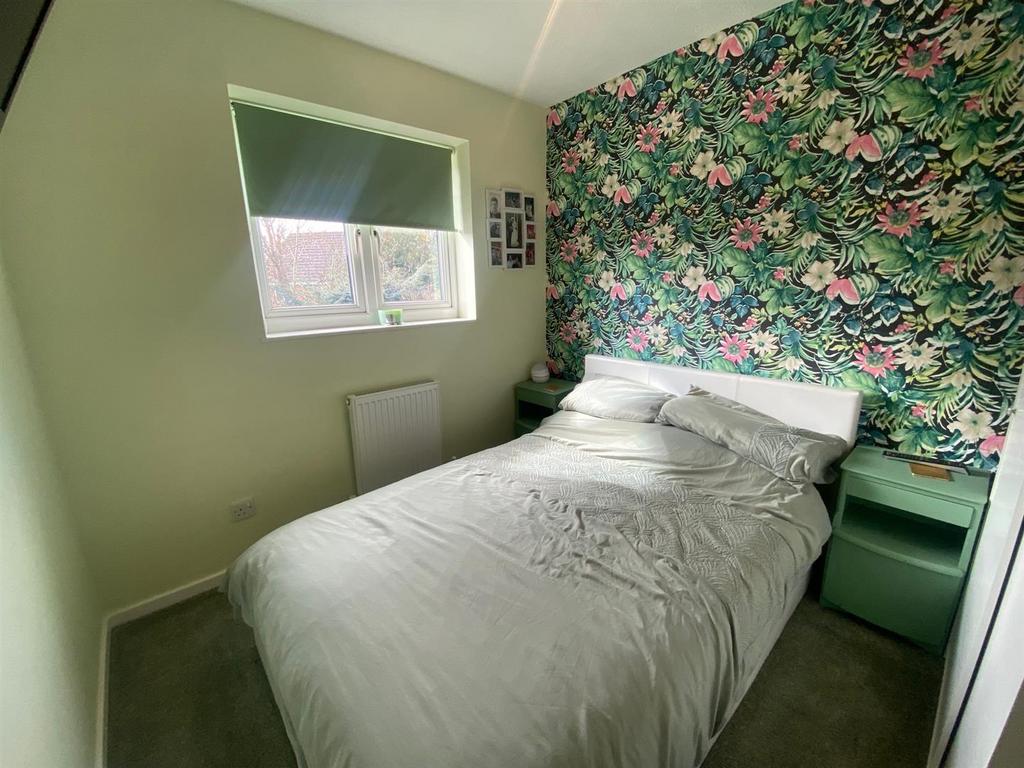 BEDROOM.jpg
