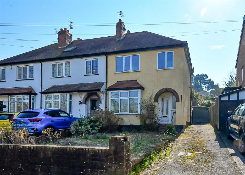 22 Common Road-front.jpg