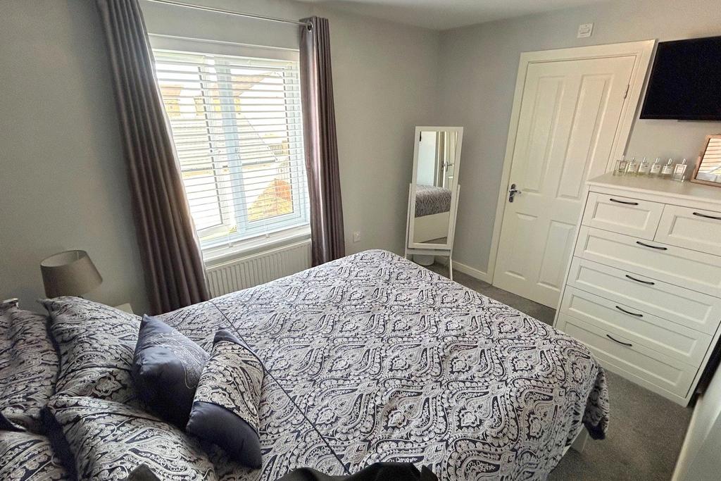 Bedroom1 2