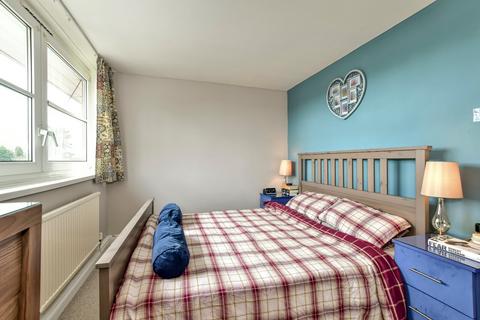 104 Chiltern Heights, Amersham, HP7 9RX