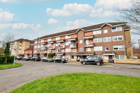 104 Chiltern Heights, Amersham, HP7 9RX