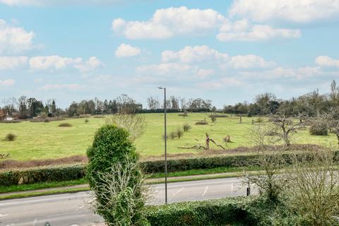 104 Chiltern Heights, Amersham, HP7 9RX