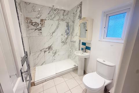 1 bedroom bedsit to rent, Portland Road, Hove BN3