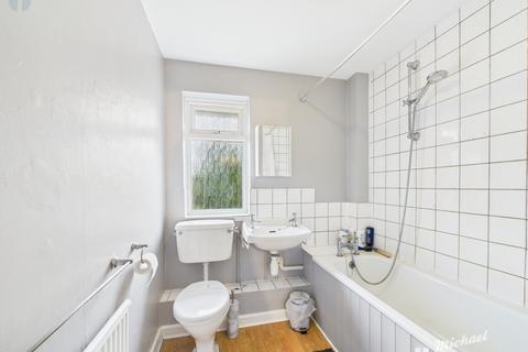 23 Fletcher Close, Aylesbury, HP19 9UB
