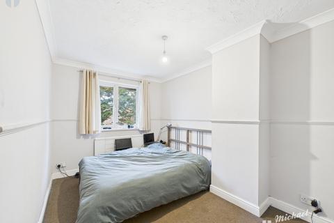 23 Fletcher Close, Aylesbury, HP19 9UB