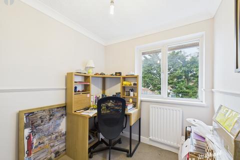 23 Fletcher Close, Aylesbury, HP19 9UB