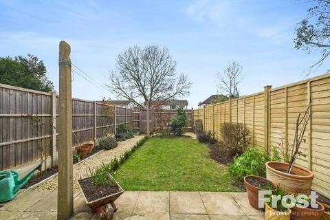 5 Bideford Close, Feltham, TW13 5PG