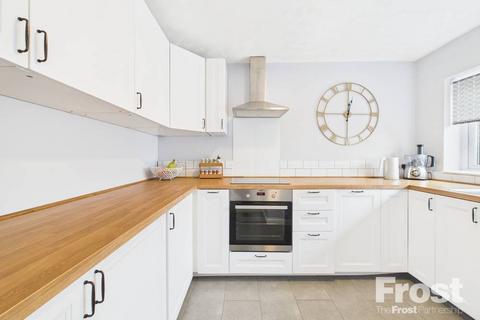 5 Bideford Close, Feltham, TW13 5PG