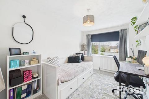 5 Bideford Close, Feltham, TW13 5PG