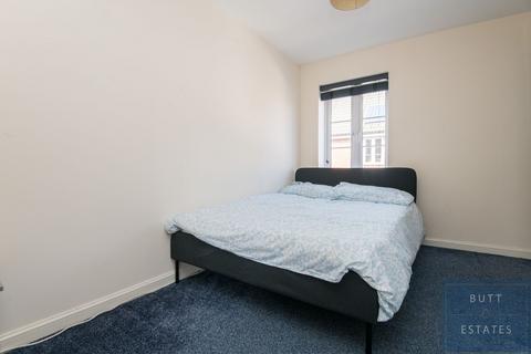 6 Caddy Place, Exeter, EX2 7SG