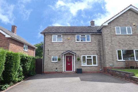 Harcourt Drive, Four Oaks