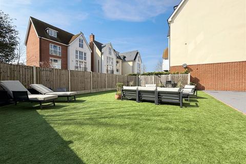 undefined, Remembrance Avenue, Burnham-On-Crouch