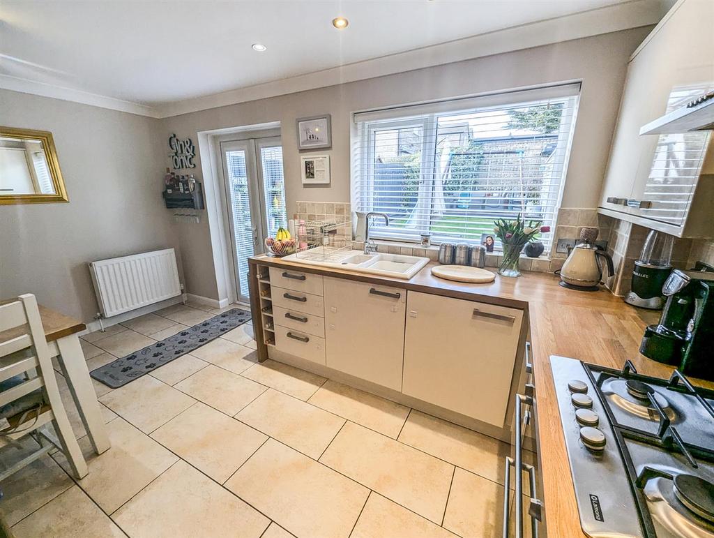 PXL 20250328 164717847.RAW-01.COVER.jpg