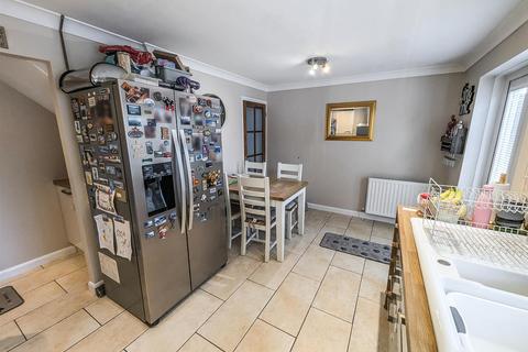 11 Larch Road, Corby, NN17 2UT