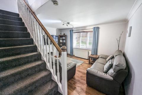 11 Larch Road, Corby, NN17 2UT