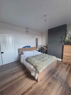68 Oxted Road, Sheffield, S9 1BP