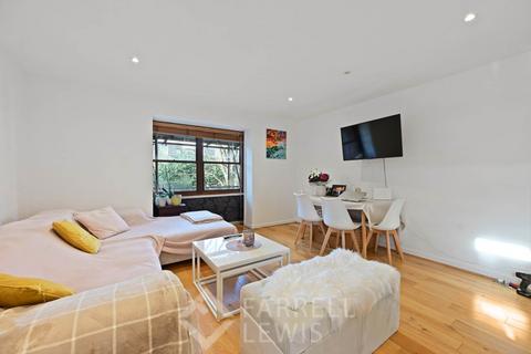 1 bedroom flat for sale, Holley Road, London W3