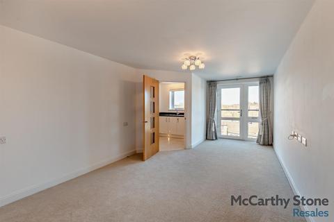 1 bedroom apartment for sale, Edward House, Pegs Lane, Hertford