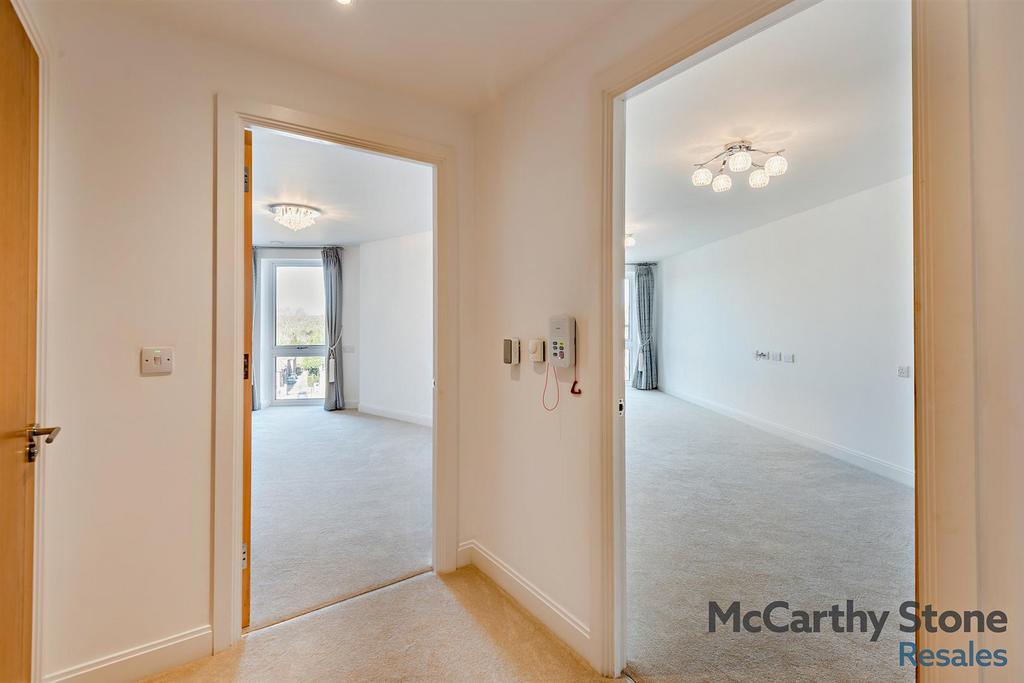 8639828-interior12-800.jpg