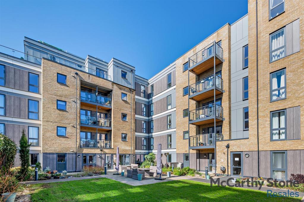 8639828-exterior06-800.jpg
