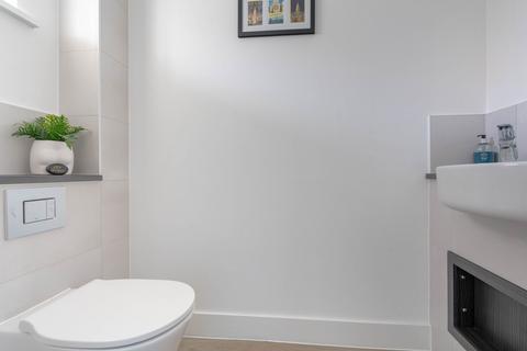 24 Johnson Drive, Hardwick, Cambridge, CB23 7EU